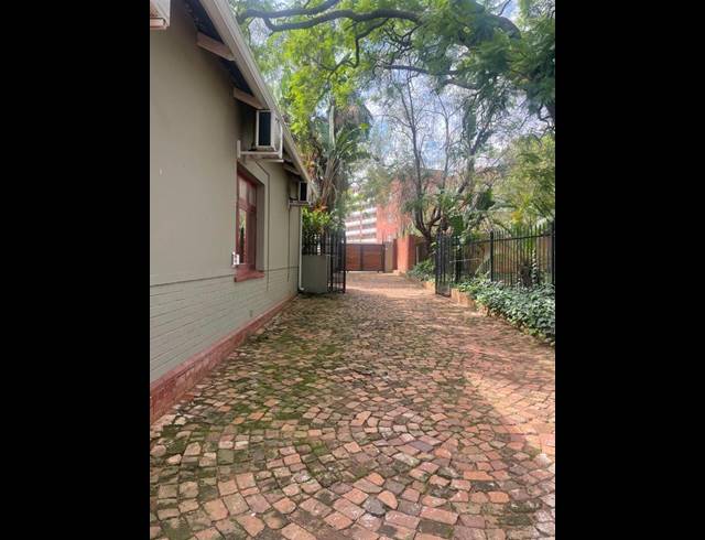 3 BEDROOM HOUSE FOR SALE IN SUNNYSIDE